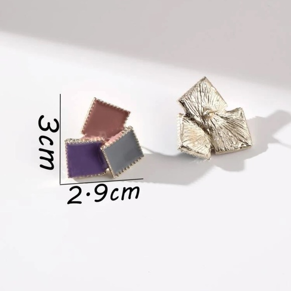 Color Block Geometric Stud Earrings - Picture 3 of 5